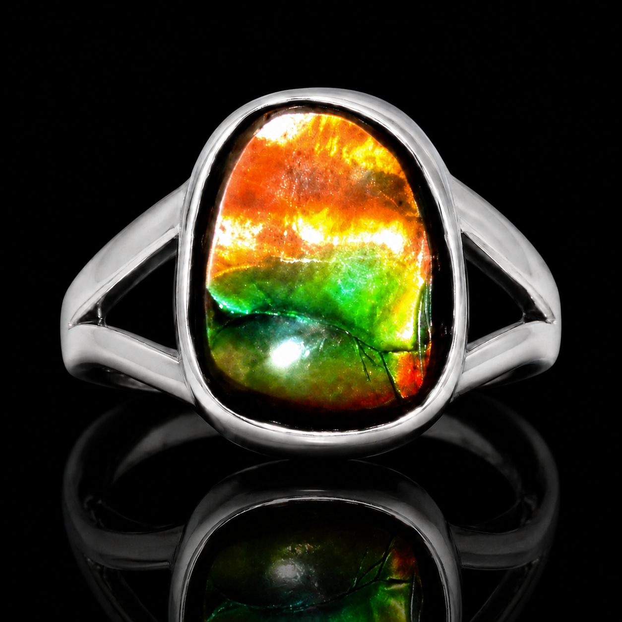 Exklusiver Ring mit Ammolith in 925er Silber